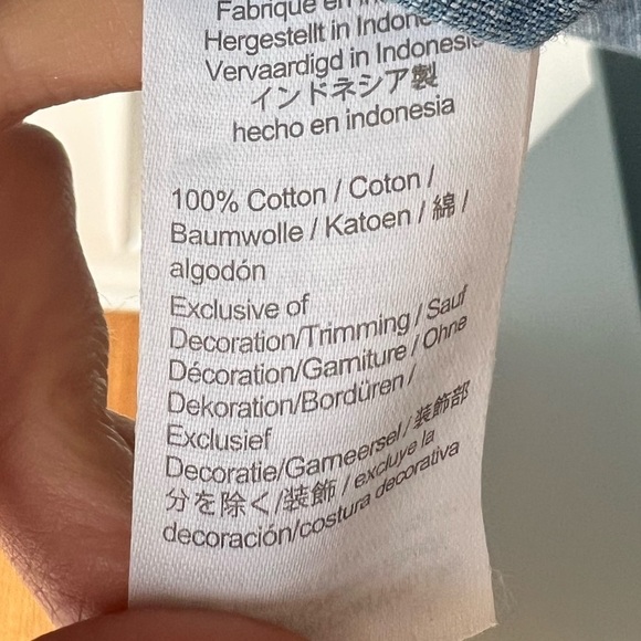 J. Crew Factory Women’s Blue Chambray Smocked Square Neck Tank Top Size Small - Picture 5 of 6